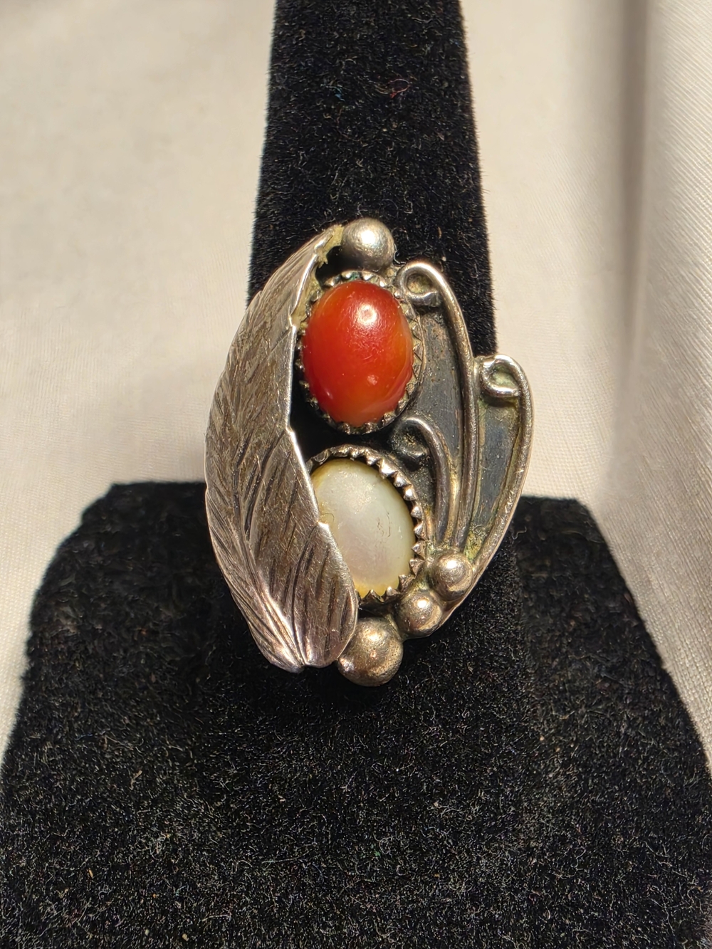 Vintage Navajo-style sterling silver Ring, Red Coral And MOP Stones